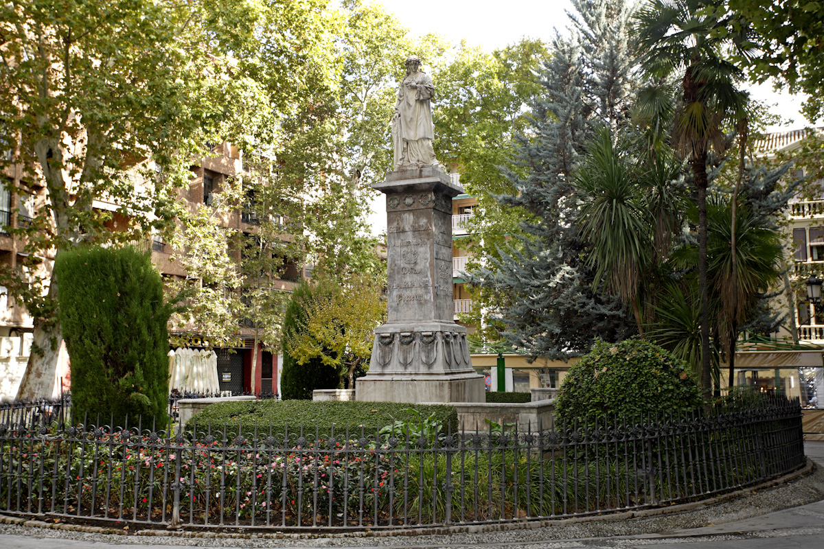 Monumento a Mariana Pineda en Granada