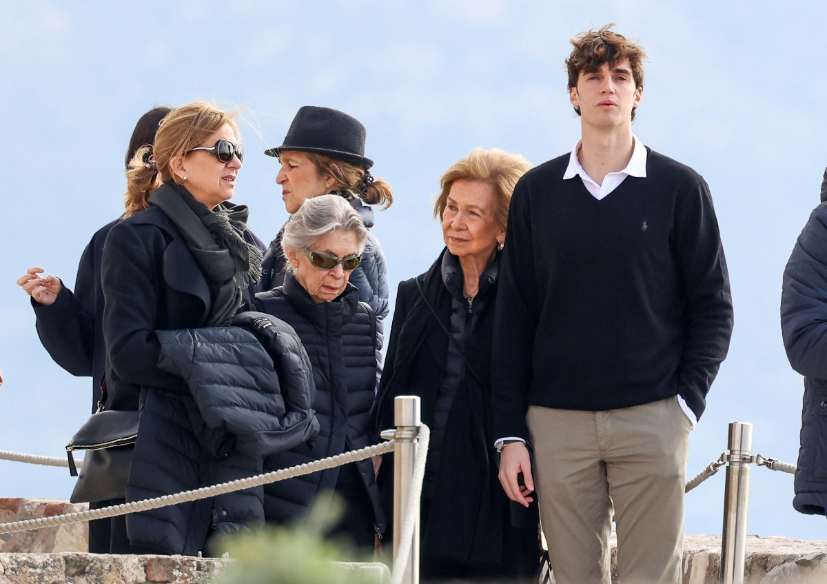 La reina Sofía, la infanta Elena y la infanta Cristina