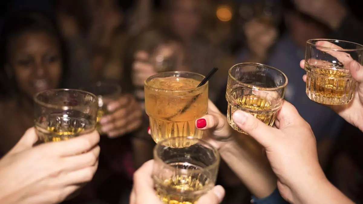 Harvard habla de que el alcohol puede reducir el riesgo de infarto.