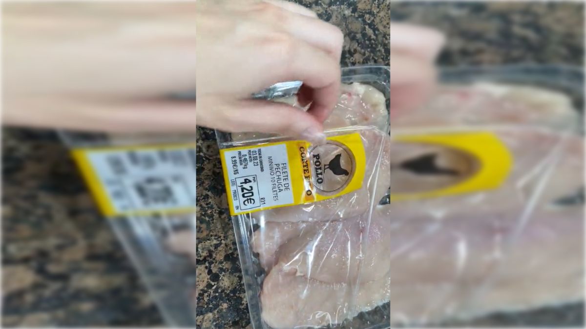 Una usuario de Mercadona compra un paquete de pollo y pide explicaciones.