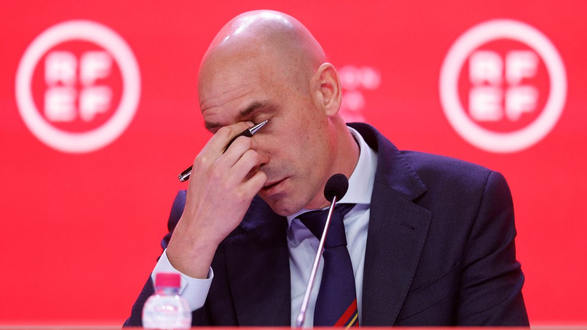 La FIFA da la puntilla a Luis Rubiales con la apertura de un expediente disciplinario