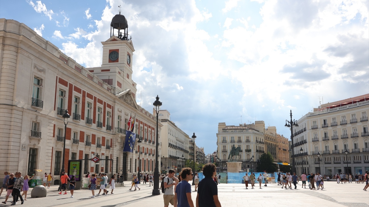 La nueva medida de Madrid que limita la entrada de coches y bicicletas a la Puerta del Sol