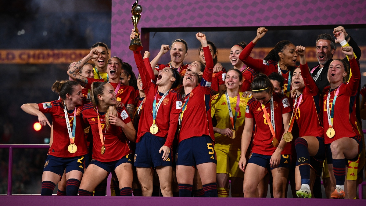 Las jugadoras de España, tras levantar la Copa del Mundo