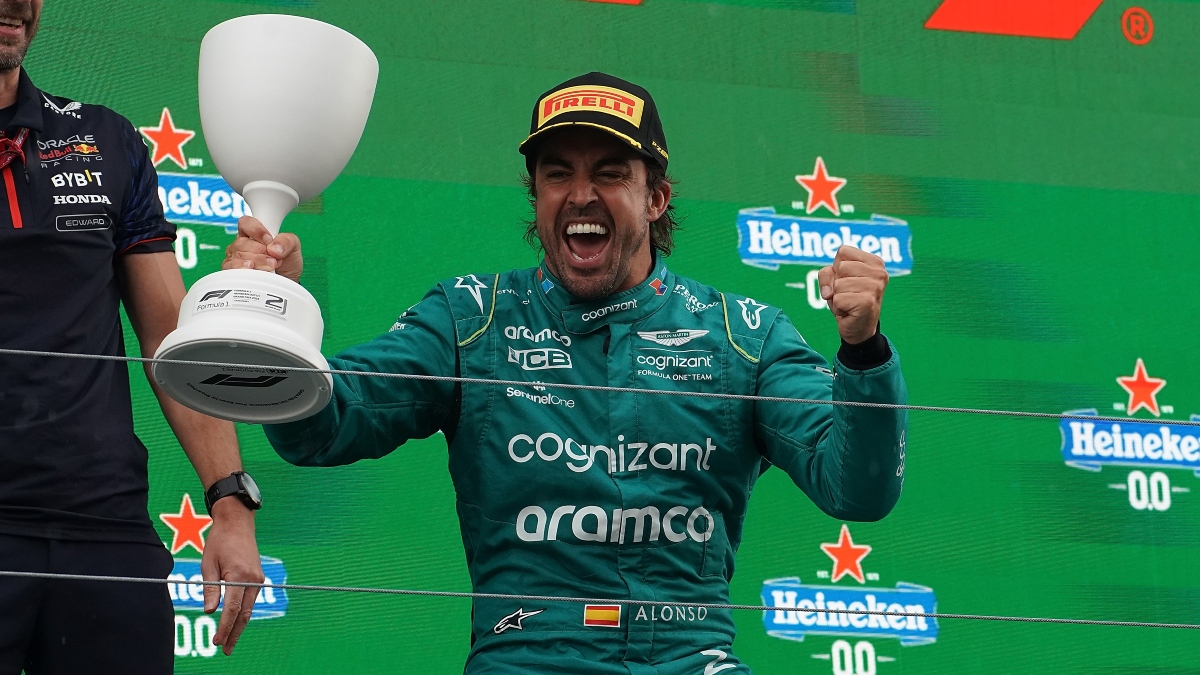 Fernando Alonso tras subirse al podio de Zaandvort