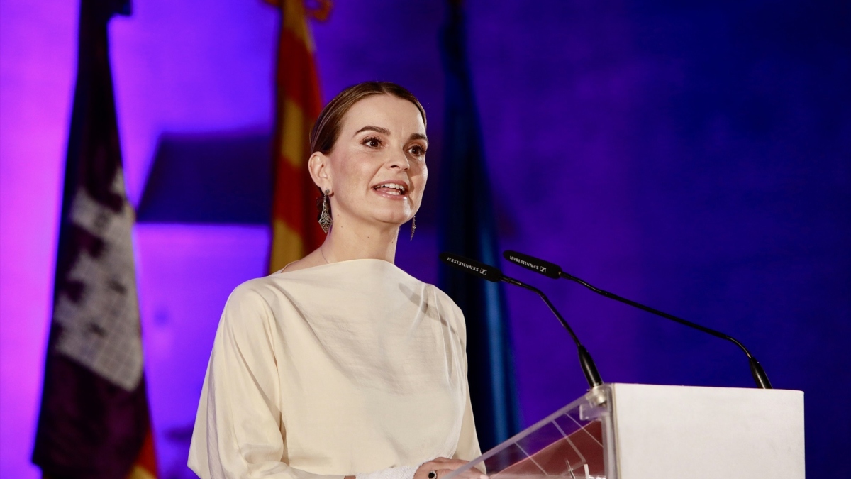 La presidenta del Govern, Marga Prohens, pronuncia su discurso de toma de posesión en La Llotja de Palma.