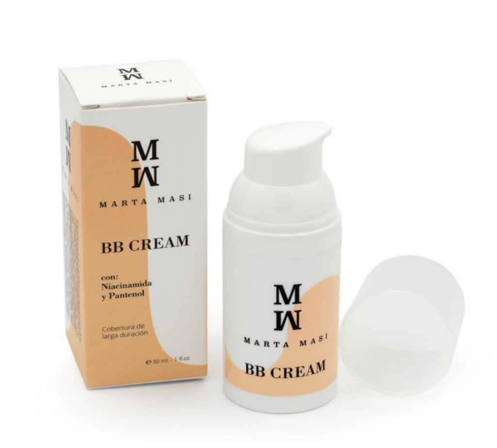 Crema con color MM BB Cream