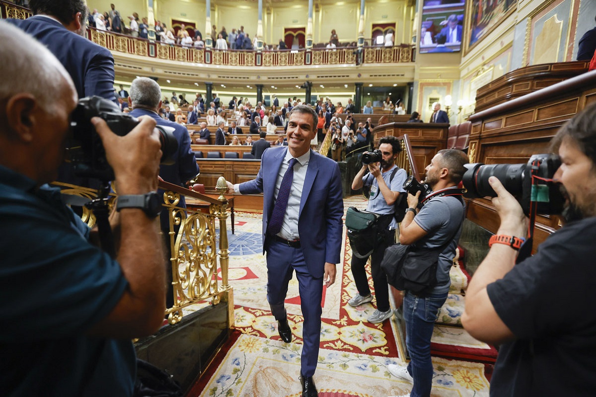 Pacto con Puigdemont a las 6:47 de la mañana: Sánchez, investido para la Diada y Junts arbitrará la legislatura