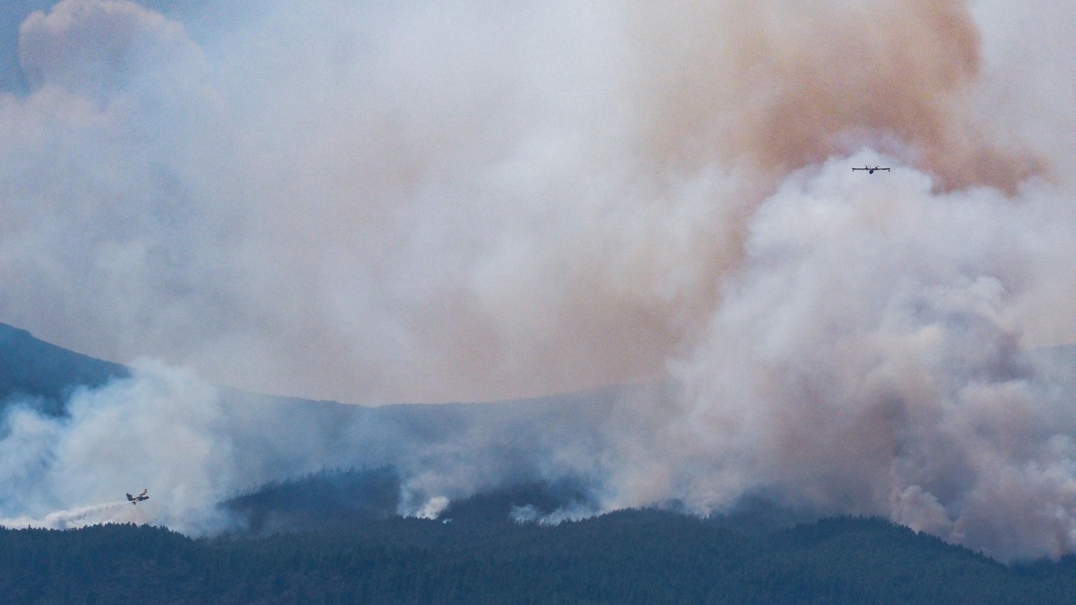 El incendio de Tenerife alcanza casi las 15.000 hectáreas