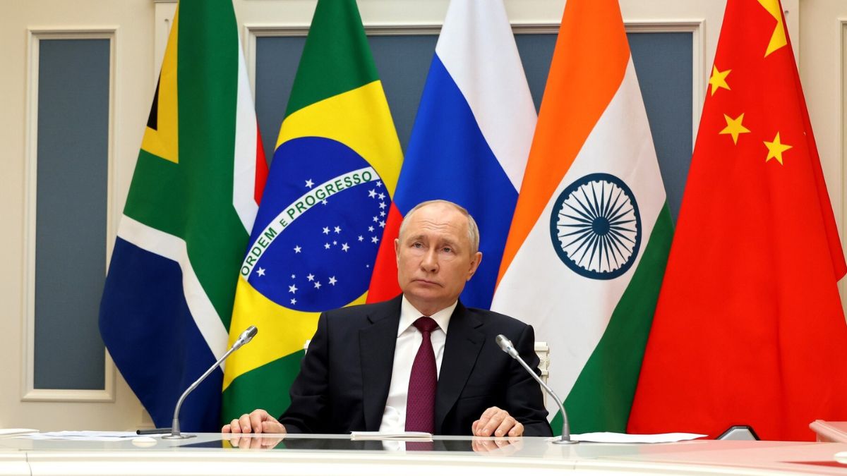 Vladimir Putin asiste en videoconferencia a la cumbre de los BRICS de Sudáfrica