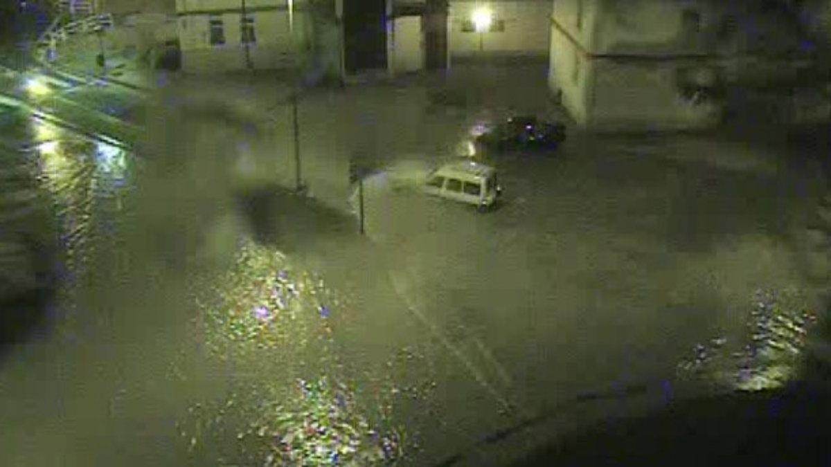 Imagen de una calle de Pamplona inundada