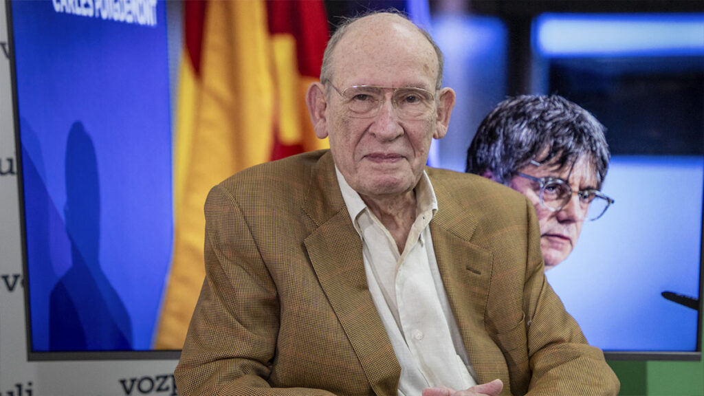 Enrique Gimbernat se pronuncia este sábado en Vozpópuli sobre la posible amnistía a Puigdemont
