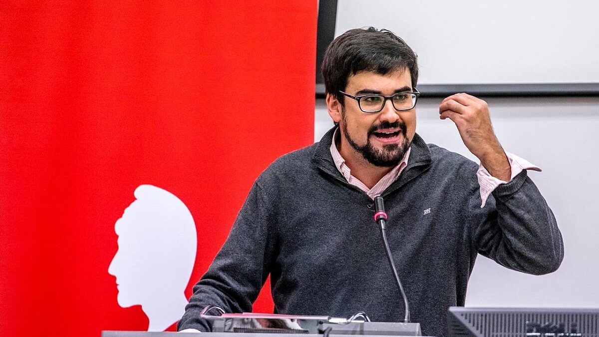 El think tank El Jacobino lanza un partido “netamente de izquierdas” que rechace pactos con el separatismo