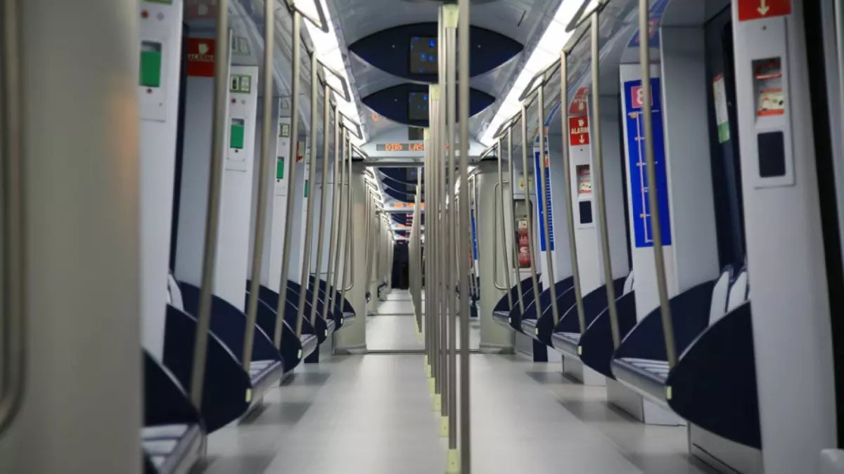 Interior de un vagón del Metro de Madrid
