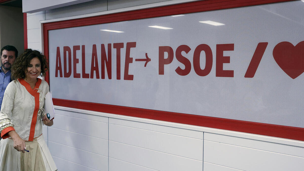La vicesecretaria general del PSOE, María Jesús Montero, este lunes en Ferraz.