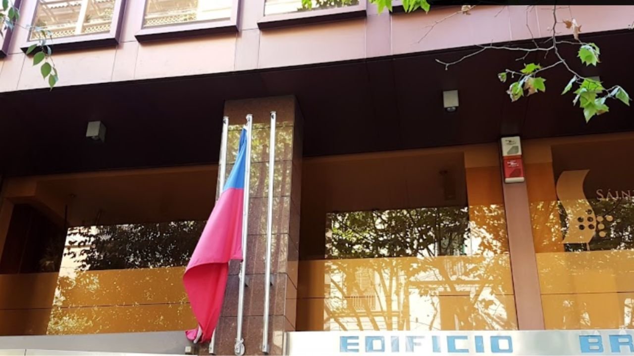 Imagen del consulado de Chile en Barcelona