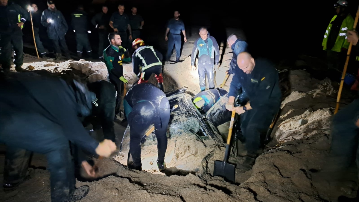 La Guardia Civil participa en las tareas de rescate por el temporal en Madrid