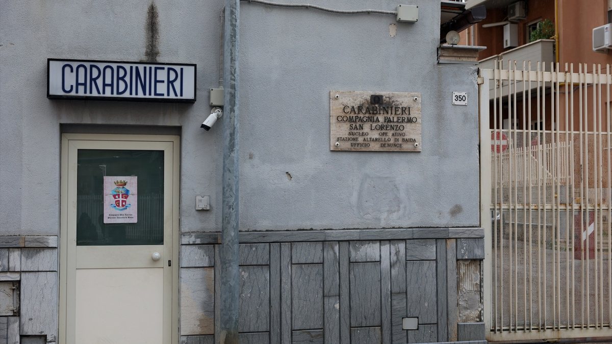 Detienen a nueve jóvenes por la violación de dos niñas en el sur de Italia, siete de ellos menores