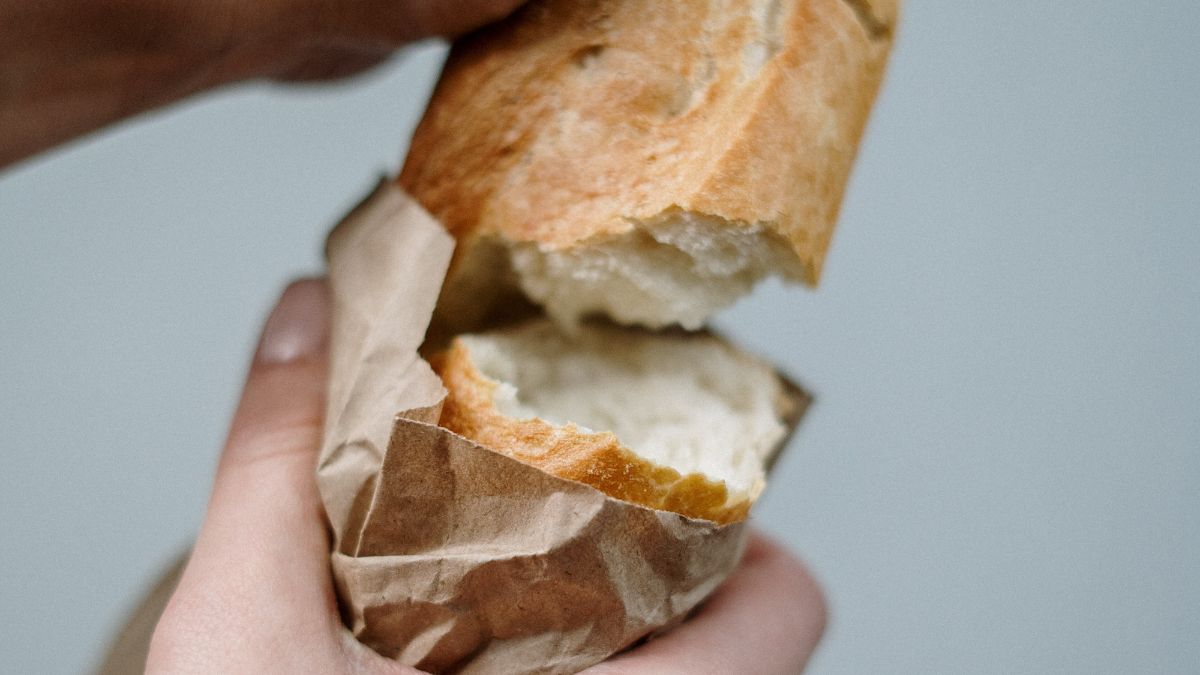 La OCU lo tiene claro: el truco para saber si el pan de supermercado es congelado