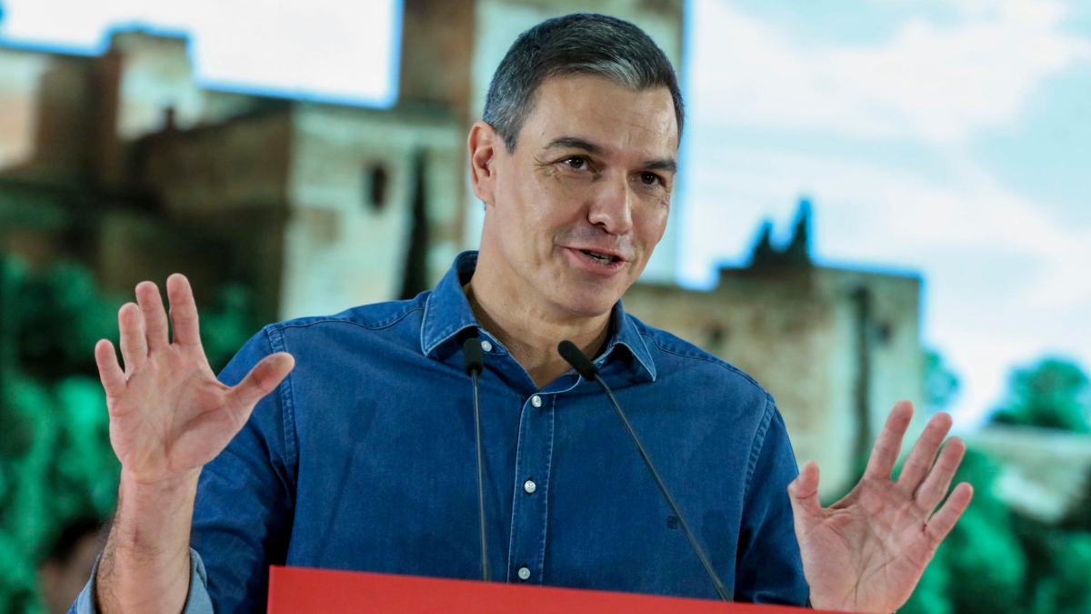 Pedro Sánchez en un acto del PSOE en Granada