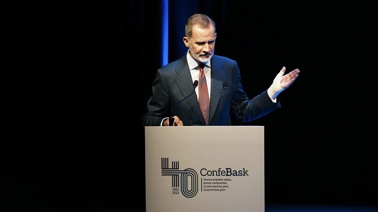 El Rey Felipe VI interviene durante el acto del 40º Aniversario de la Confederación Empresarial Vasca