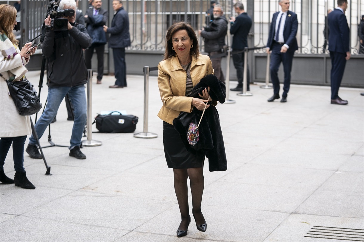 La ministra de Defensa, Margarita Robles, a su llegada al acto de la jura de la Constitución