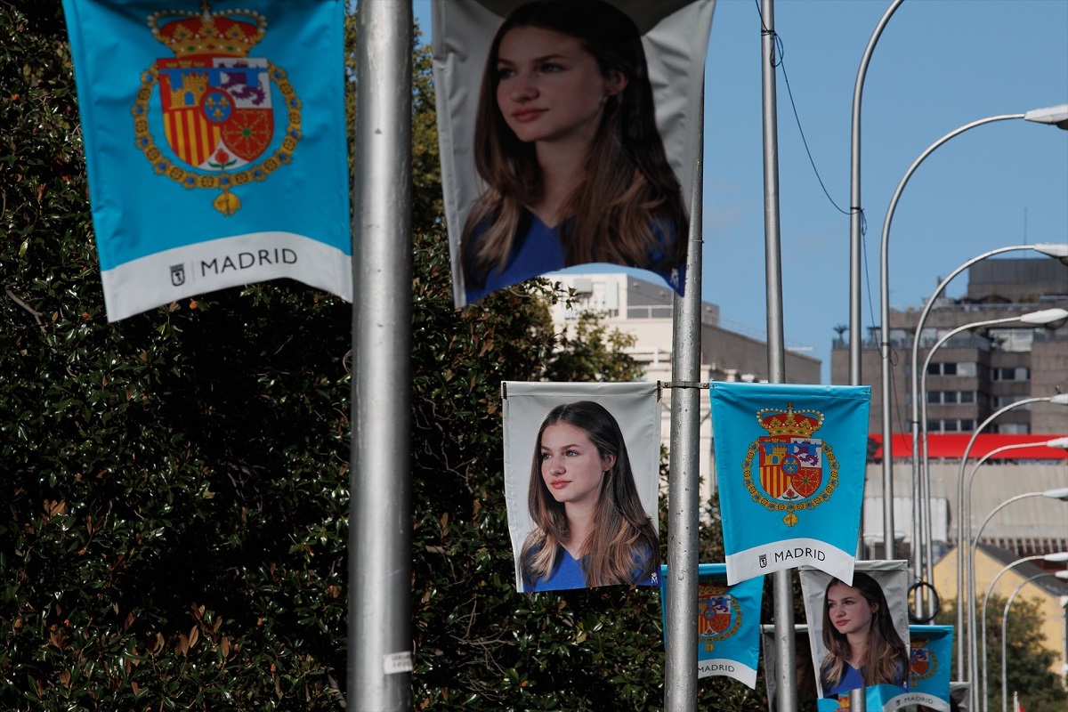 Todos los socios de Sánchez plantan a la monarquía constitucional en la jura de la princesa Leonor