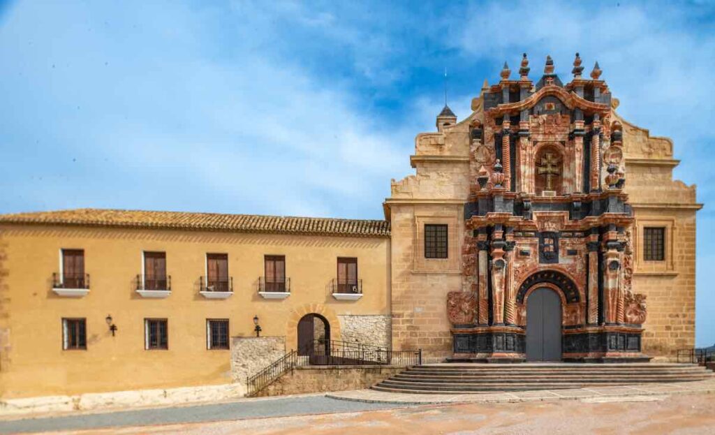Caravaca de la Cruz: un viaje espiritual y cultural a la Región de Murcia