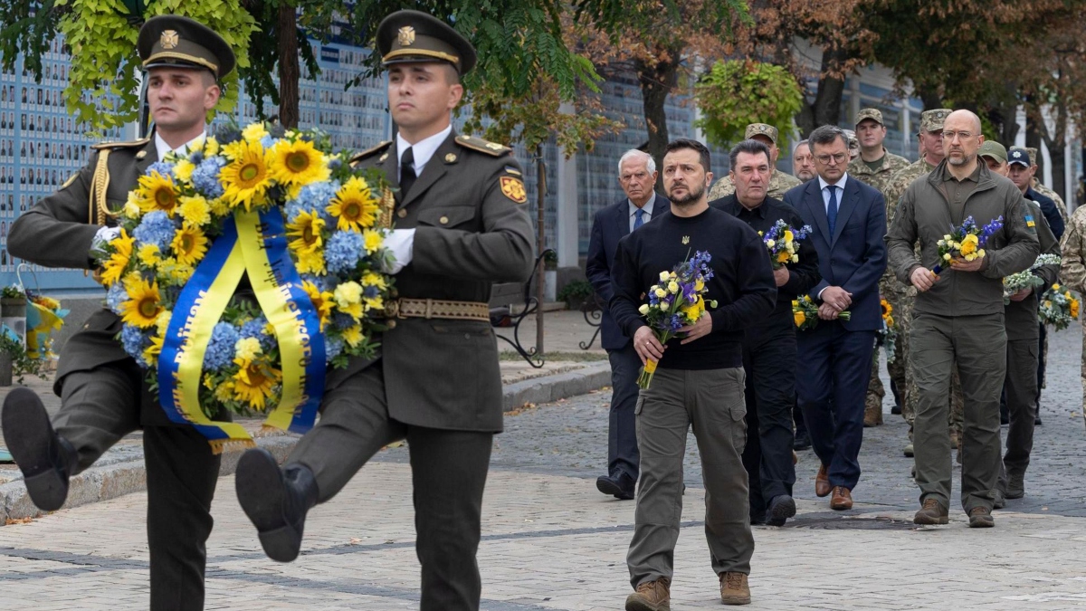 Una fotografía proporcionada por el Servicio de Prensa Presidencial muestra al presidente ucraniano Volodymyr Zelensky.