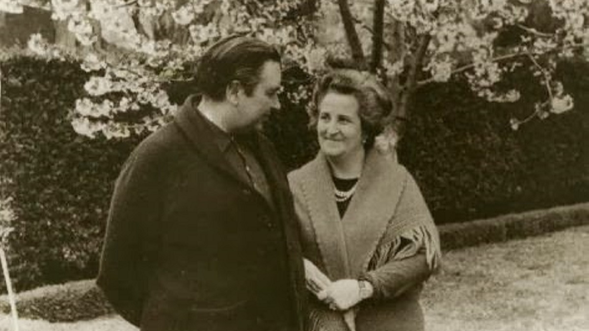 Juanmari Araluce y su mujer, Maite, en su casa de Estella
