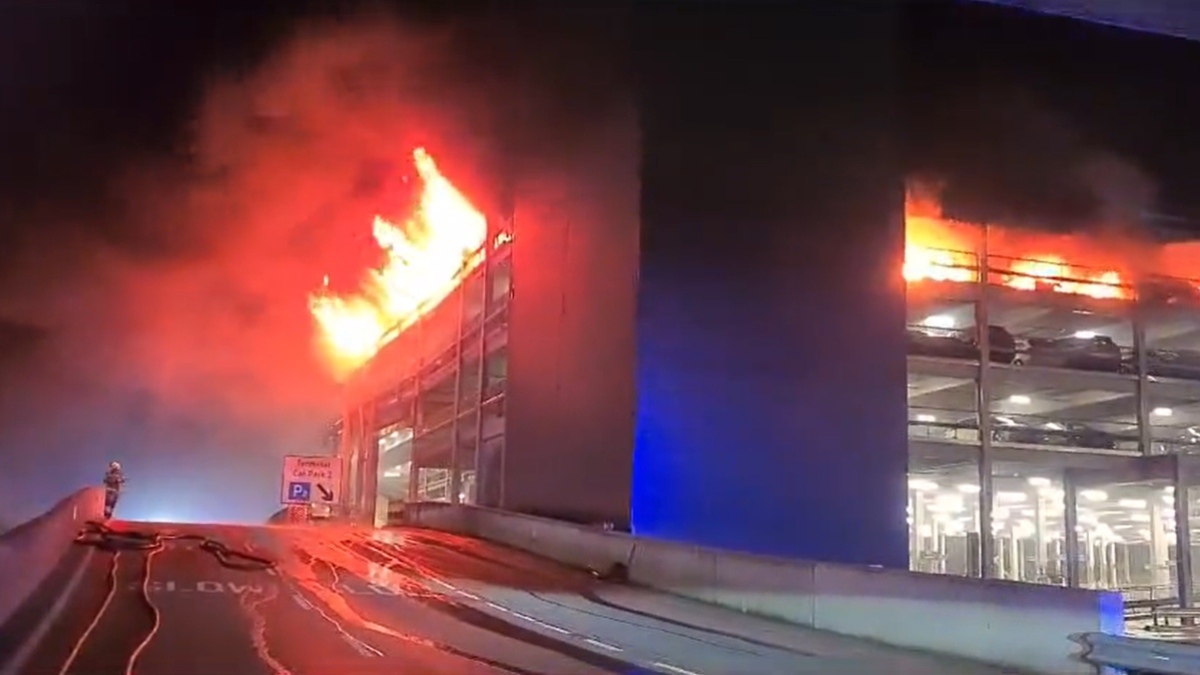 Incendio en el Aeropuerto de Londres-Luton