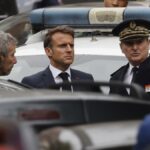 Emmanuel Macron el instituto en el que ha muerto un profesor tras un ataque con arma blanca