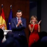 Pedro Sánchez da por hecho cuatro años más de Gobierno sin permitir preguntas ni hablar de Puigdemont