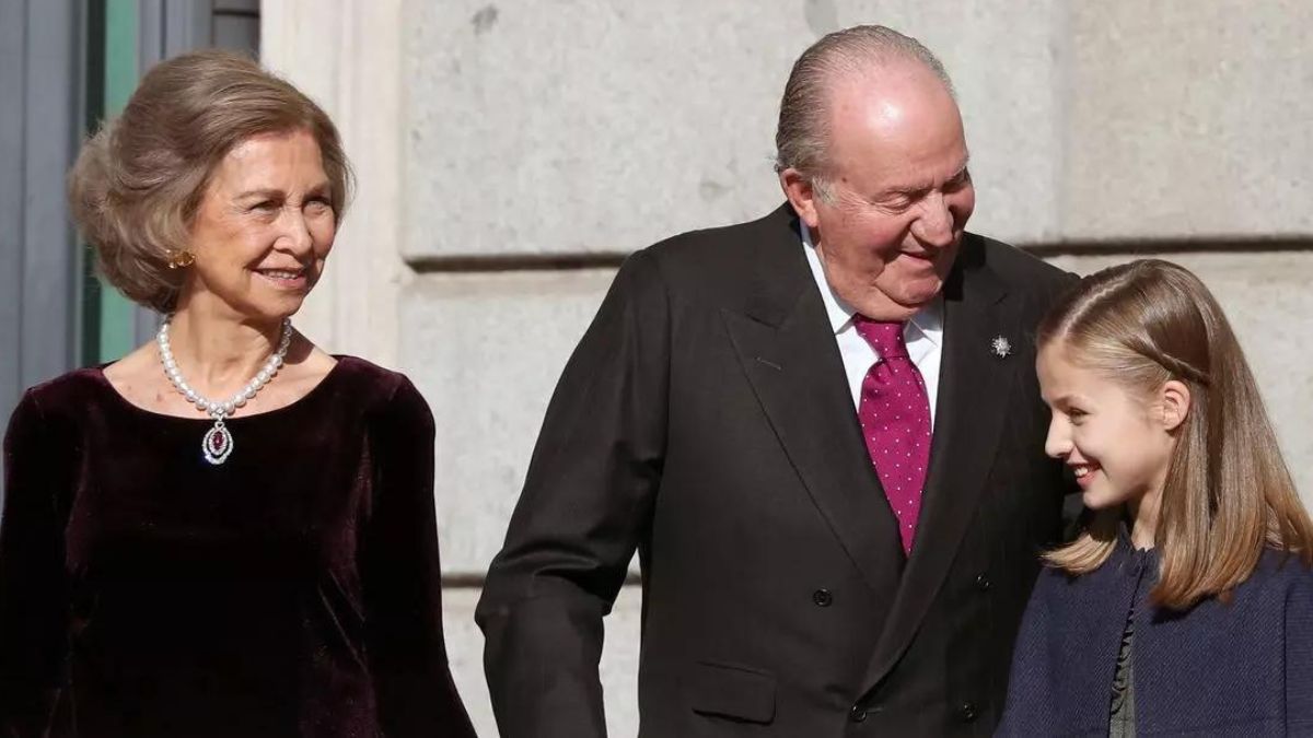 El rey Juan Carlos, la reina Sofía y la princesa Leonor
