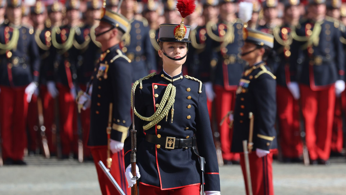 La princesa de Asturias luce por primera vez el uniforme de gala del  Ejército de Tierra