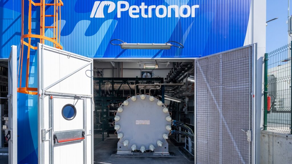 Repsol lanza tres proyectos de hidrógeno verde con Petronor para descarbonizar la industria vasca