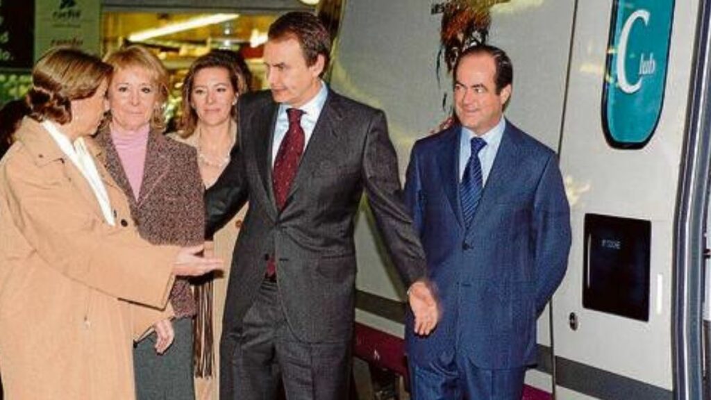 Aguirre con Zapatero en la inauguración del AVE a Albacete