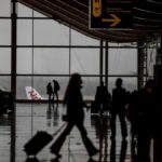 Empleados de Air Europa estafan a la compañía miles de euros facturando cientos de equipajes sin registrar