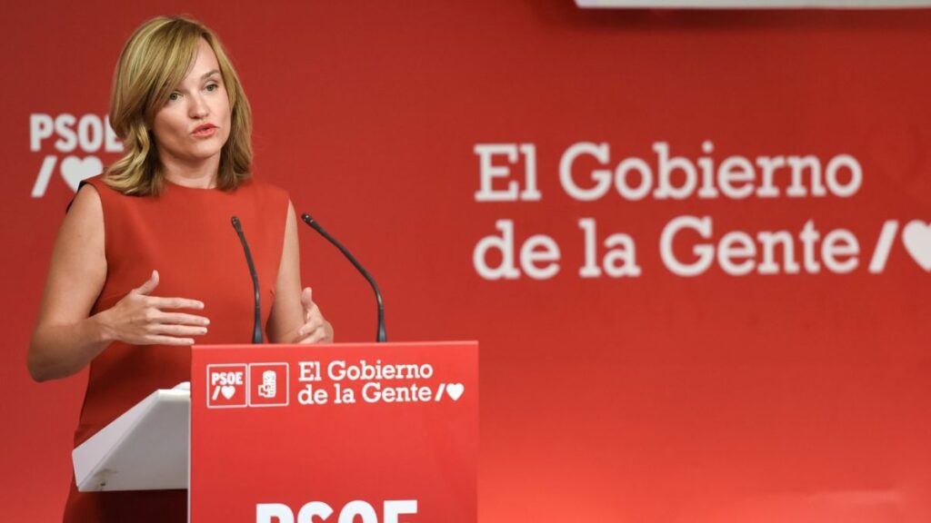 Pilar Alegría acusa al PP de iniciar la oposición con un papel de 
