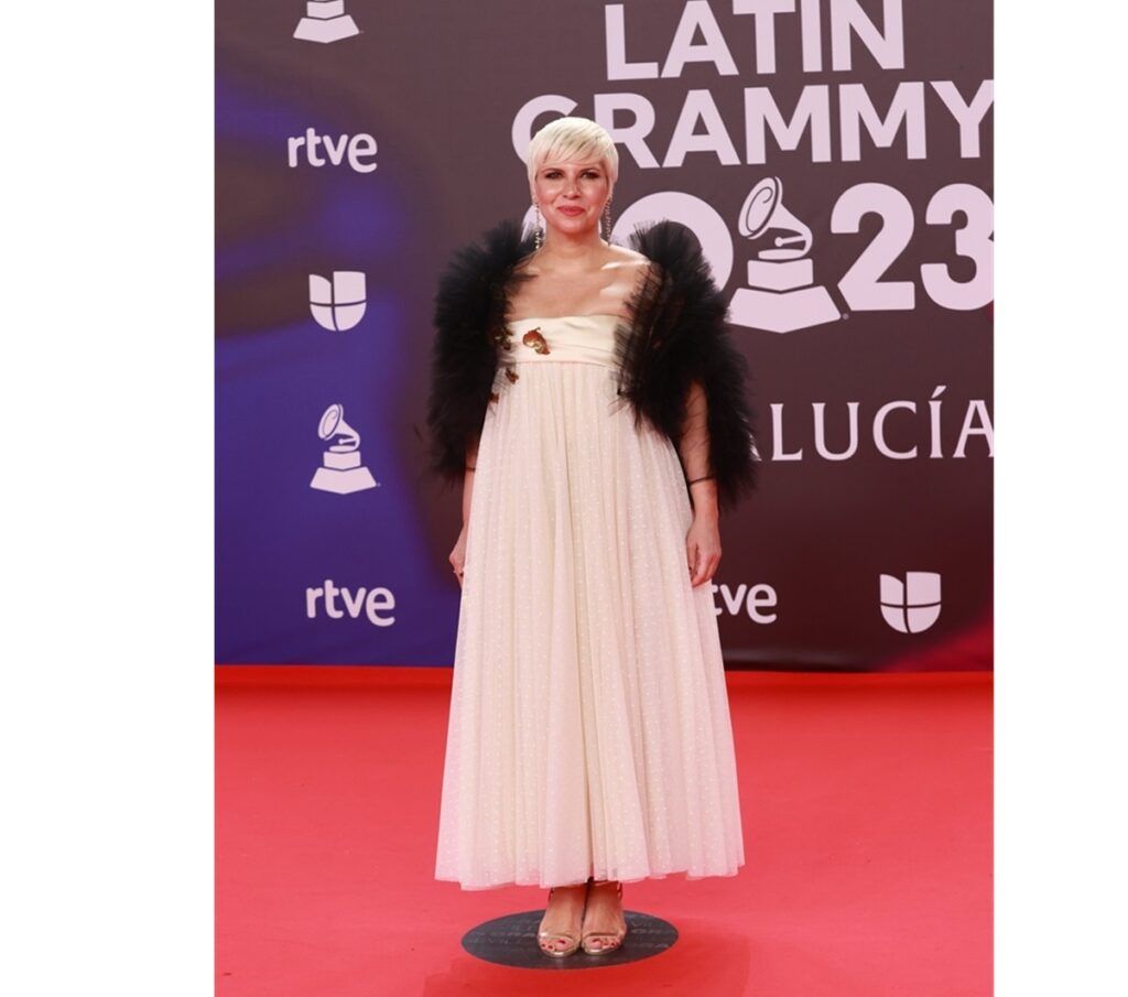 La cantante Pasión Vega en los premios Latin Grammy 2023