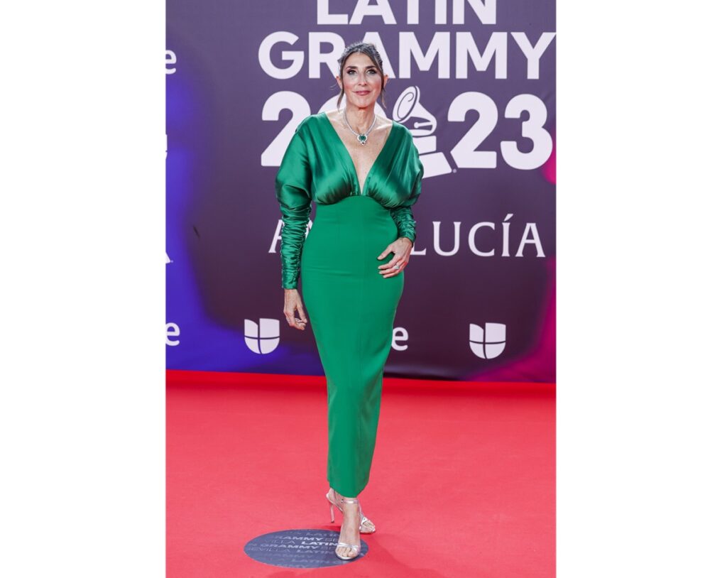 Paz Padilla, con vestido de Koahari en los premios Latin Grammy 2023