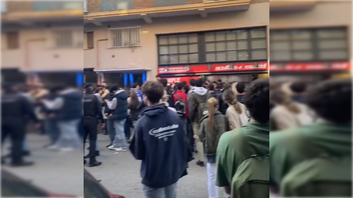 El colapso producido por las ofertas de la tienda de ropa en Madrid