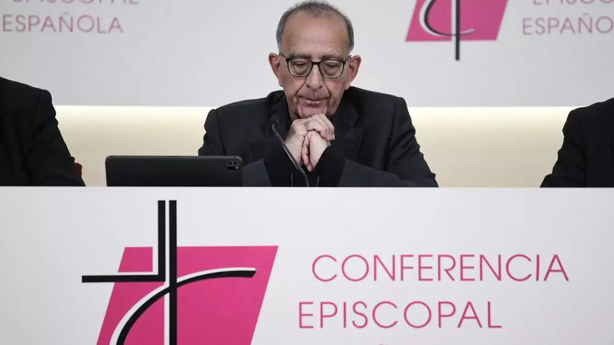 El Papa convoca a todos los obispos españoles a pocos días del informe sobre abusos sexuales en la Iglesia