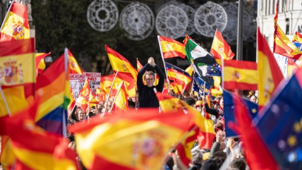 Feijoo llama a tomar las calles tras sacar 500.000 personas en toda España contra la amnistia