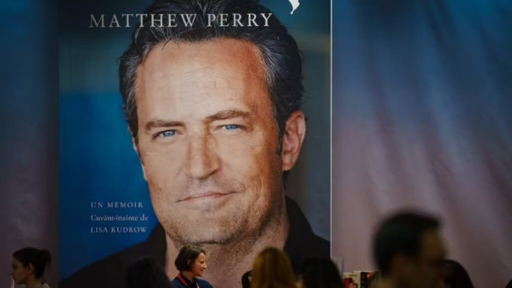 Imagen promocional del libro de memorias de Matthew Perry, cuya muerte ha sido recientemente
