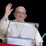 El papa Francisco interrumpe su discurso en el Vaticano: "No estoy bien de salud"