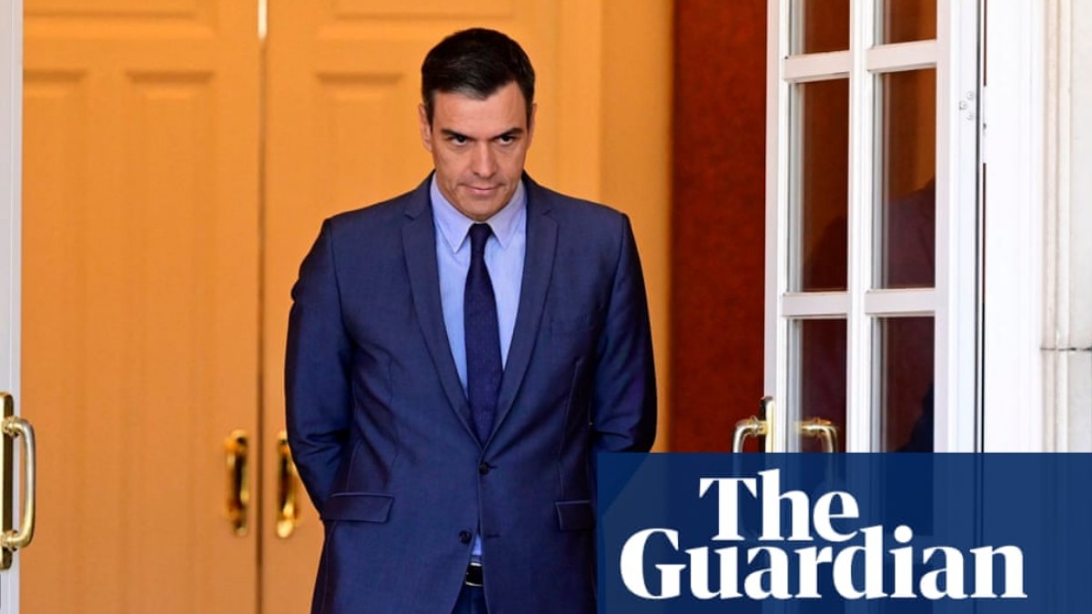 Portada de una noticia de 'The Guardian' sobre el acuerdo entre PSOE y Junts para la investidura de Pedro Sánchez