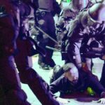 Cargas y detenciones en una nueva noche de protestas contra la amnistía en Ferraz