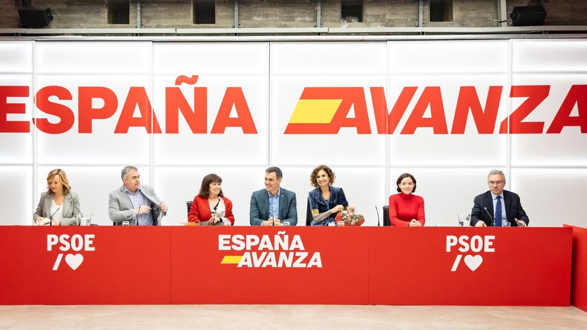 Reunión de la Ejecutiva Federal del PSOE en la que se ha estrenado el nuevo lema del partido: 'España avanza'