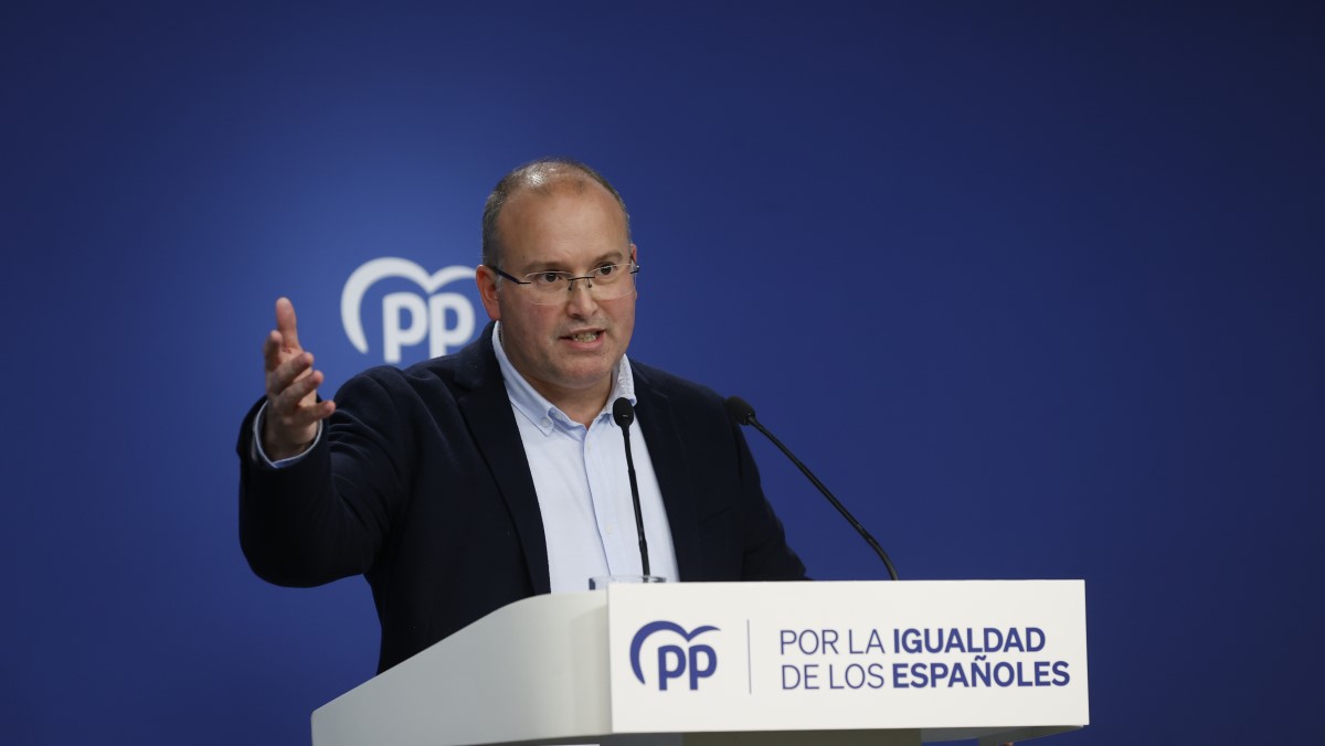 Tellado pide a Vox "reflexionar" sobre su participación en las gallegas y sus ataques al PP: "Nuestro rival es Sánchez"