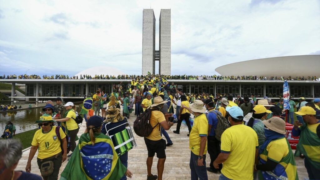 Seguidores de Jair Bolsonaro durante los ataques al Congreso el 10 de enero de 2023